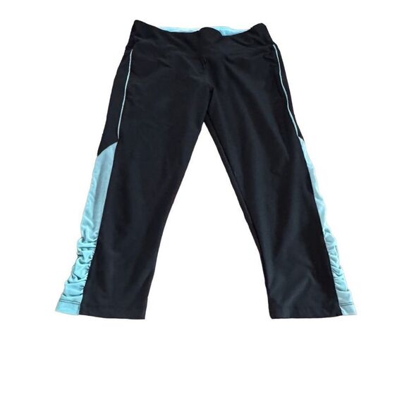 Super comfy Marika Tek crop leggings Large EUC FINAL PRICE - Picture 2 of 4